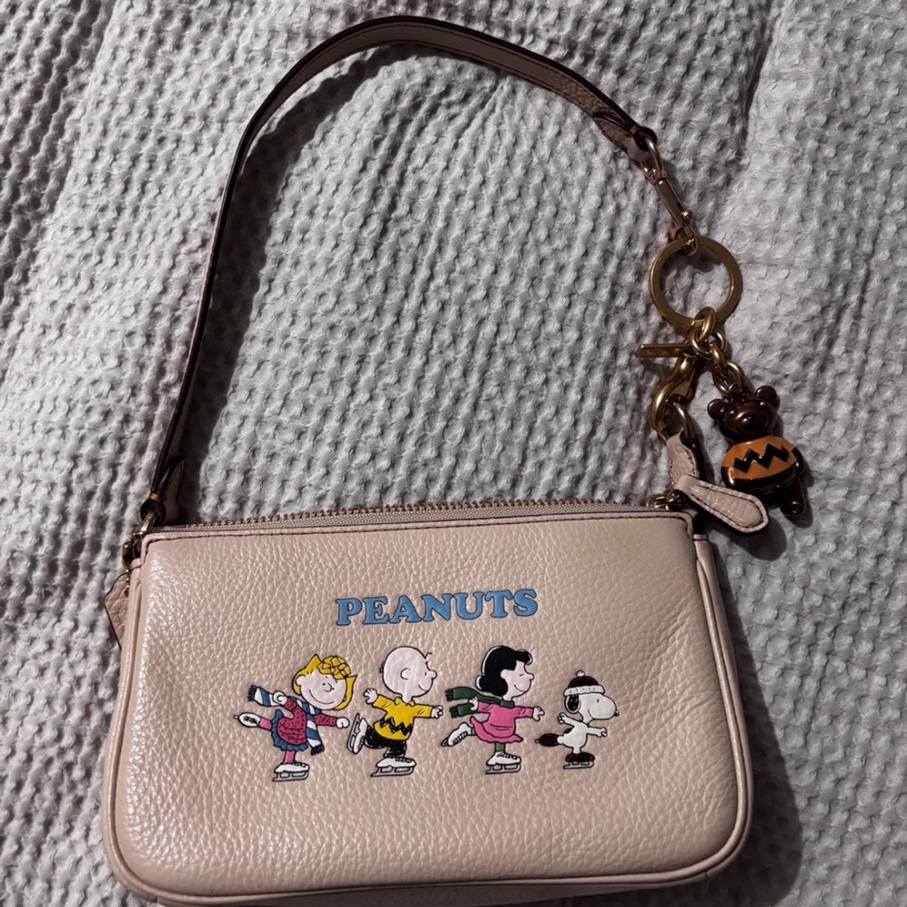 Coach snoopy purse